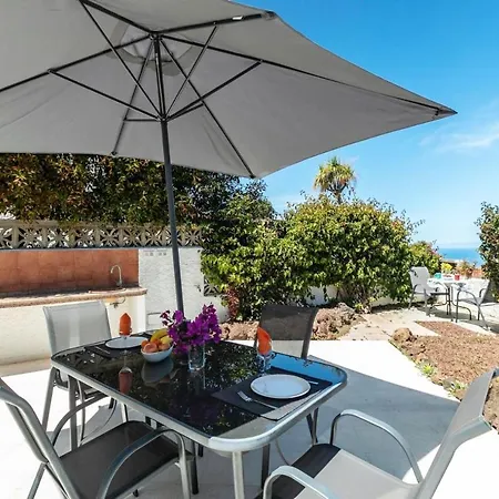 Casa Blanca - Well-Kept Flat With Great Sea View Lejlighed