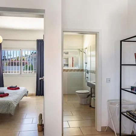 Apartment Casa Blanca - Well-Kept Flat With Great Sea View